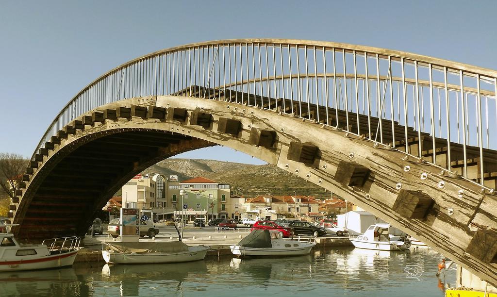 Rooms Livia Trogir Exterior photo