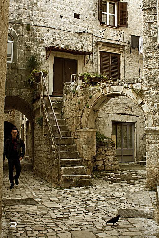 Rooms Livia Trogir Exterior photo